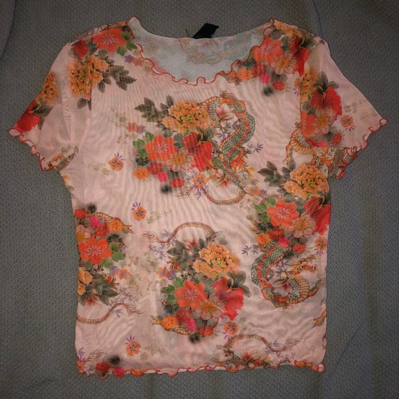 Lettuce Edge Sheer Crop - Picture 1 of 2